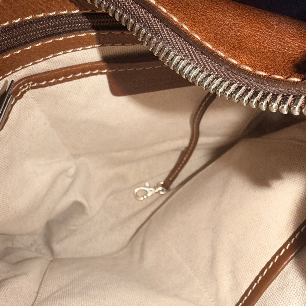 Michael Kors Preston ***pristine condition*** - Picture 3 of 10